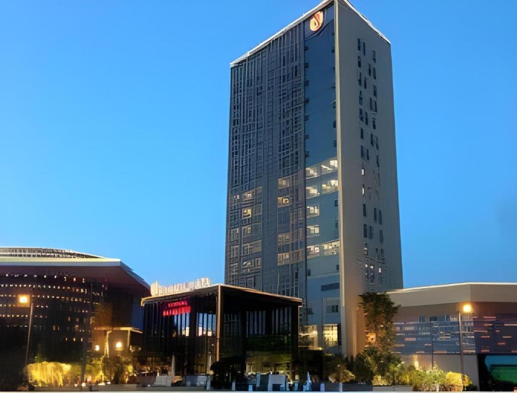 Ramada Plaza Huizhou East Hotel Exterior photo