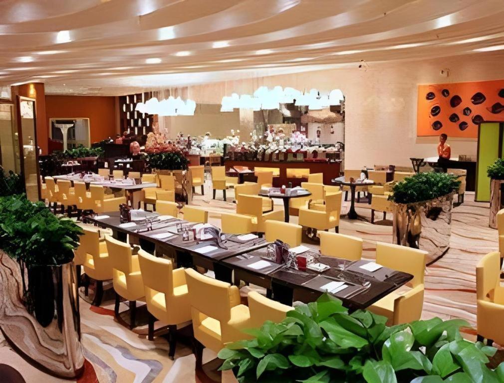 Ramada Plaza Huizhou East Hotel Exterior photo