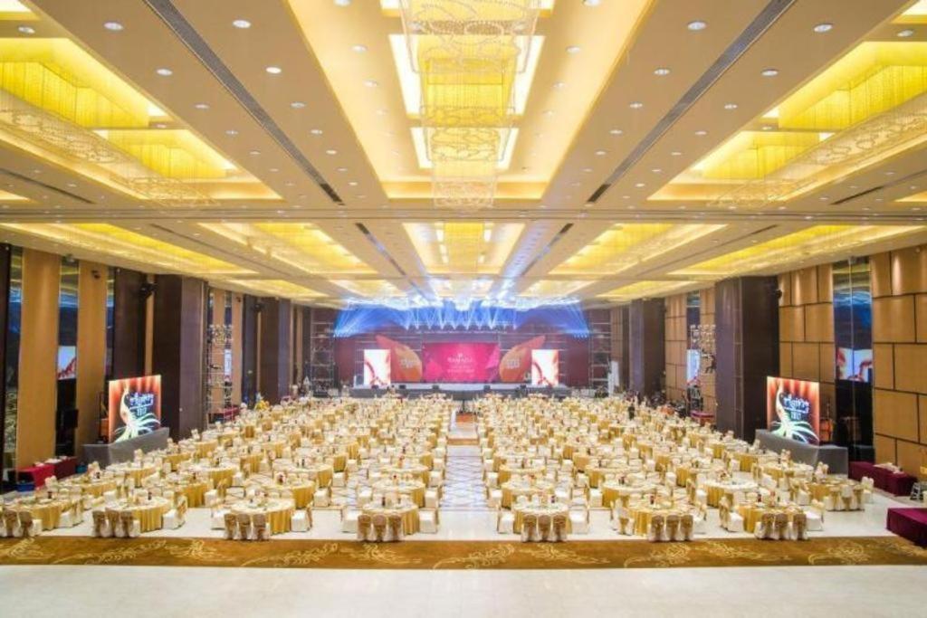 Ramada Plaza Huizhou East Hotel Exterior photo