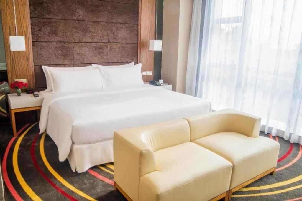 Ramada Plaza Huizhou East Hotel Exterior photo