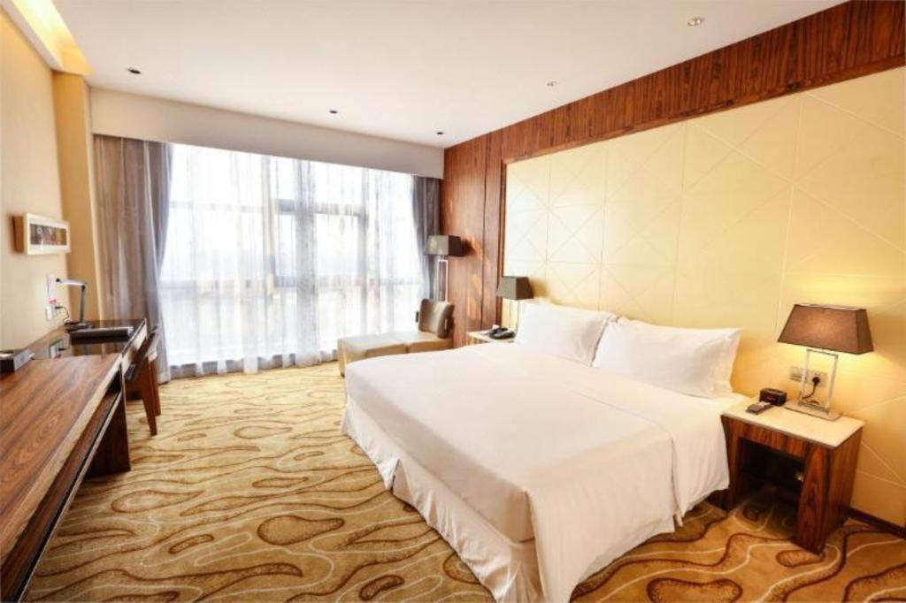 Ramada Plaza Huizhou East Hotel Exterior photo