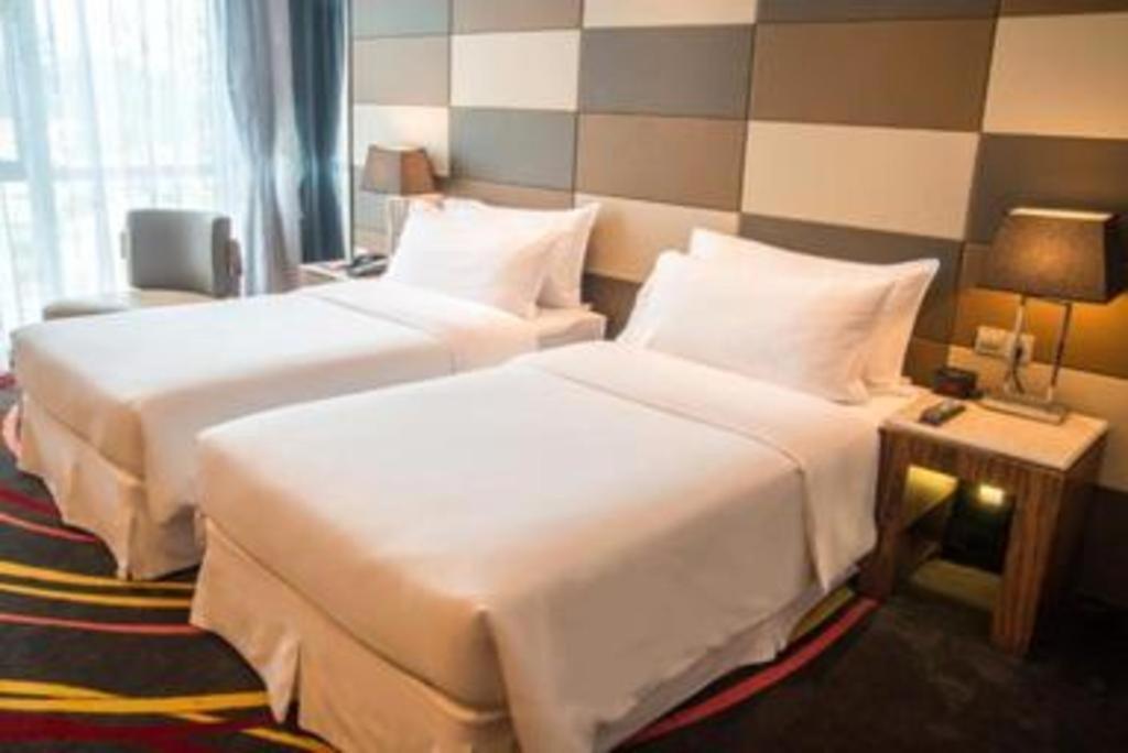 Ramada Plaza Huizhou East Hotel Exterior photo