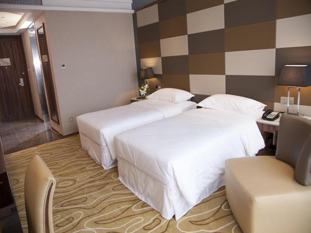 Ramada Plaza Huizhou East Hotel Exterior photo
