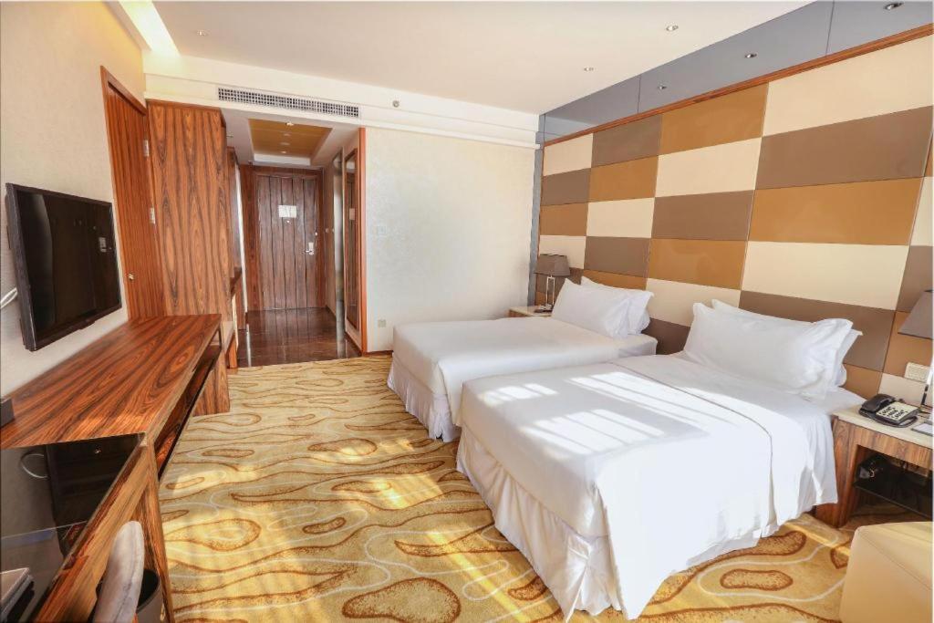 Ramada Plaza Huizhou East Hotel Exterior photo