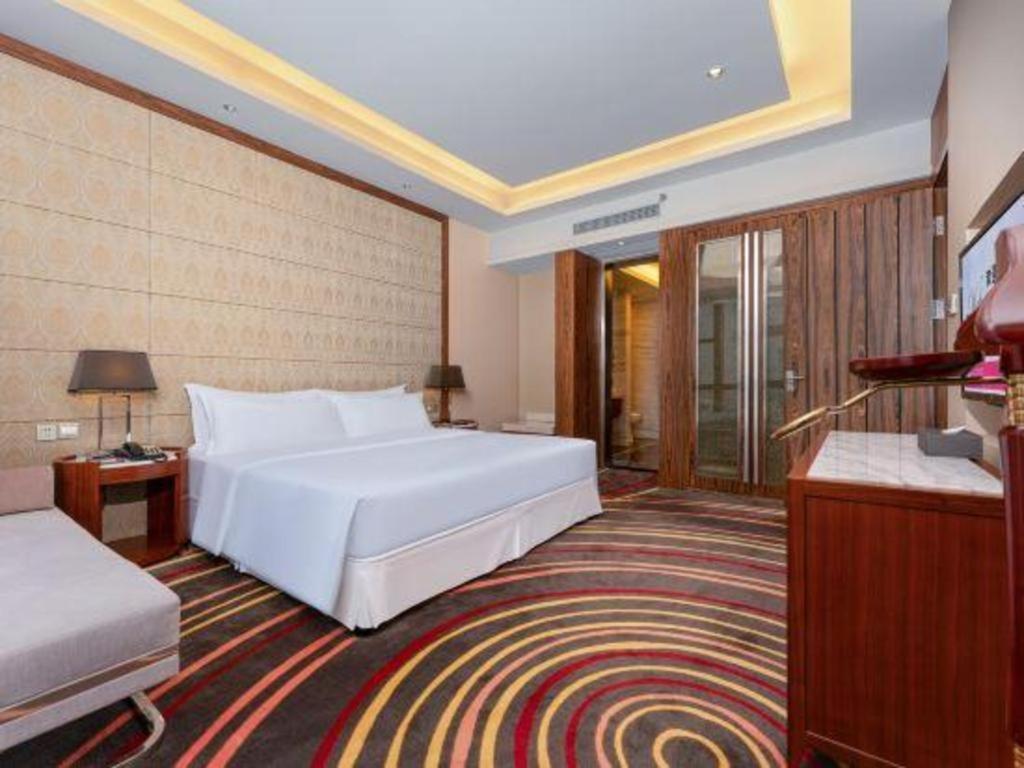 Ramada Plaza Huizhou East Hotel Exterior photo