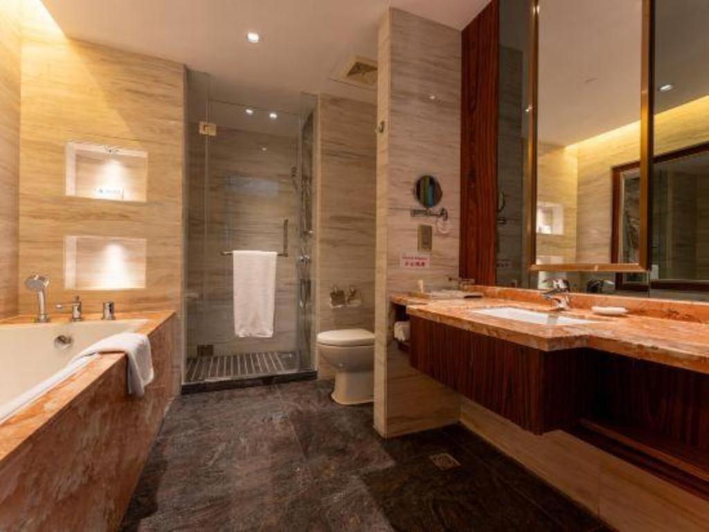 Ramada Plaza Huizhou East Hotel Exterior photo